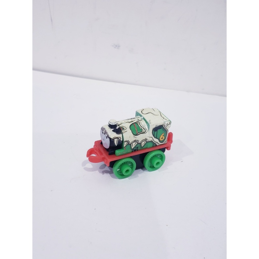 Thomas & Friends 2014 Minis Dinosaur Skull Percy